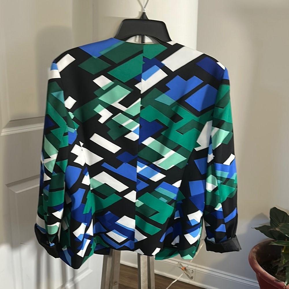 Kasper Green and Blue Blazer with Bold Geometric Pattern - Picture 7 of 8